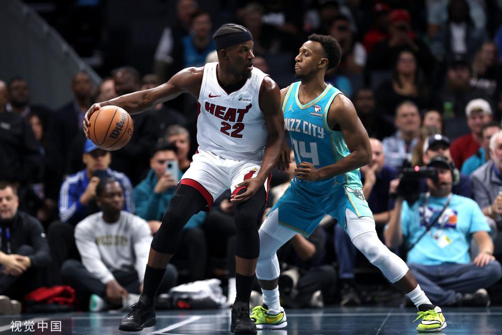 布克的耀眼 布克的耀眼